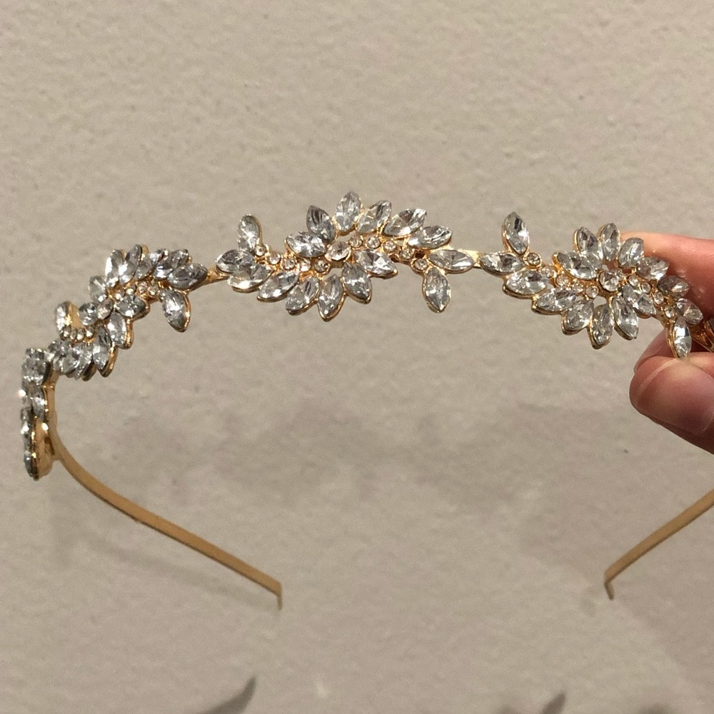 Beautiful crystal Headpiece